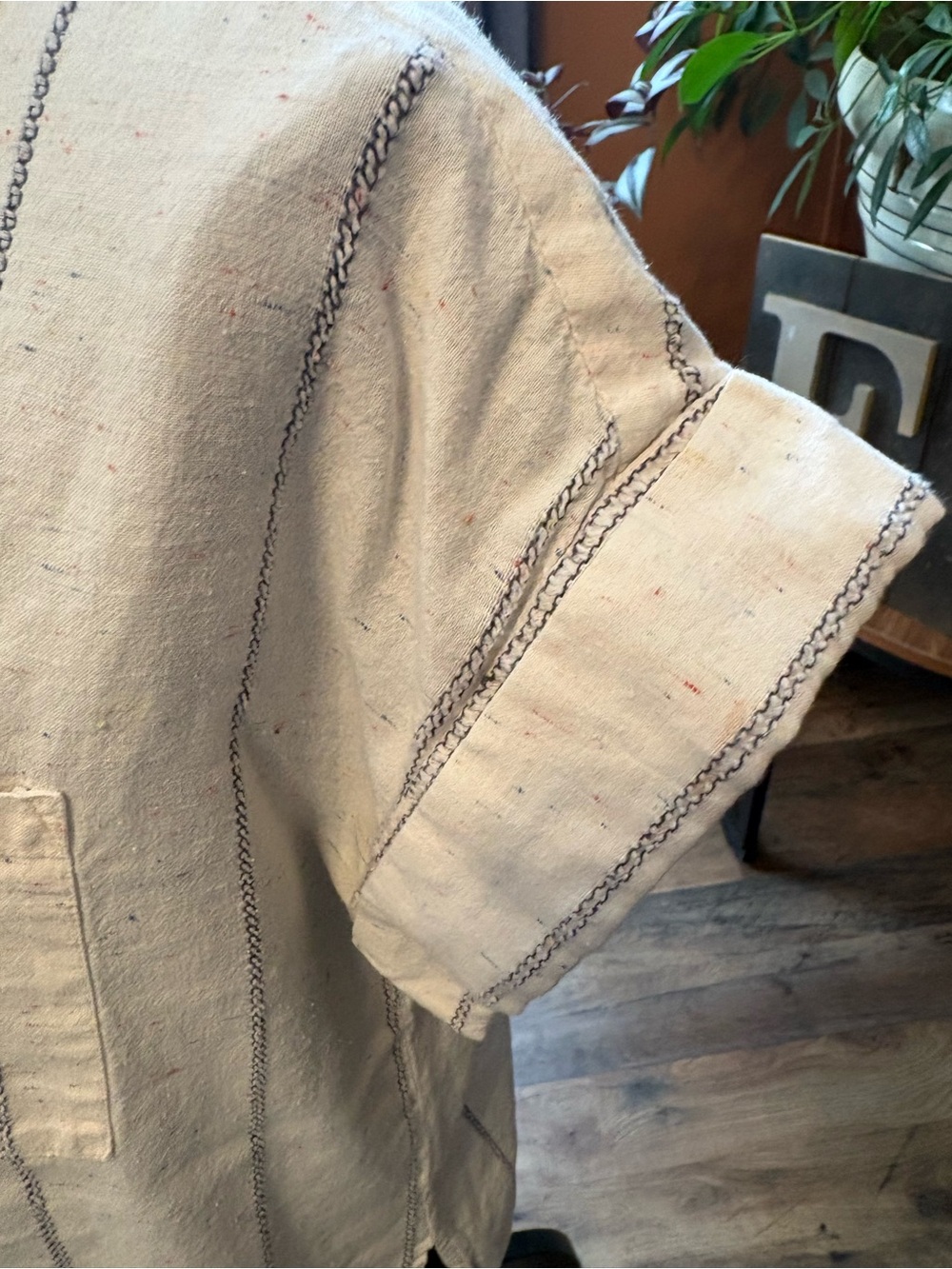 Velvet Heart Cream Button-Down Short Sleeve Shirt with Navy Stripes 100% Cotton - Picture 5 of 11